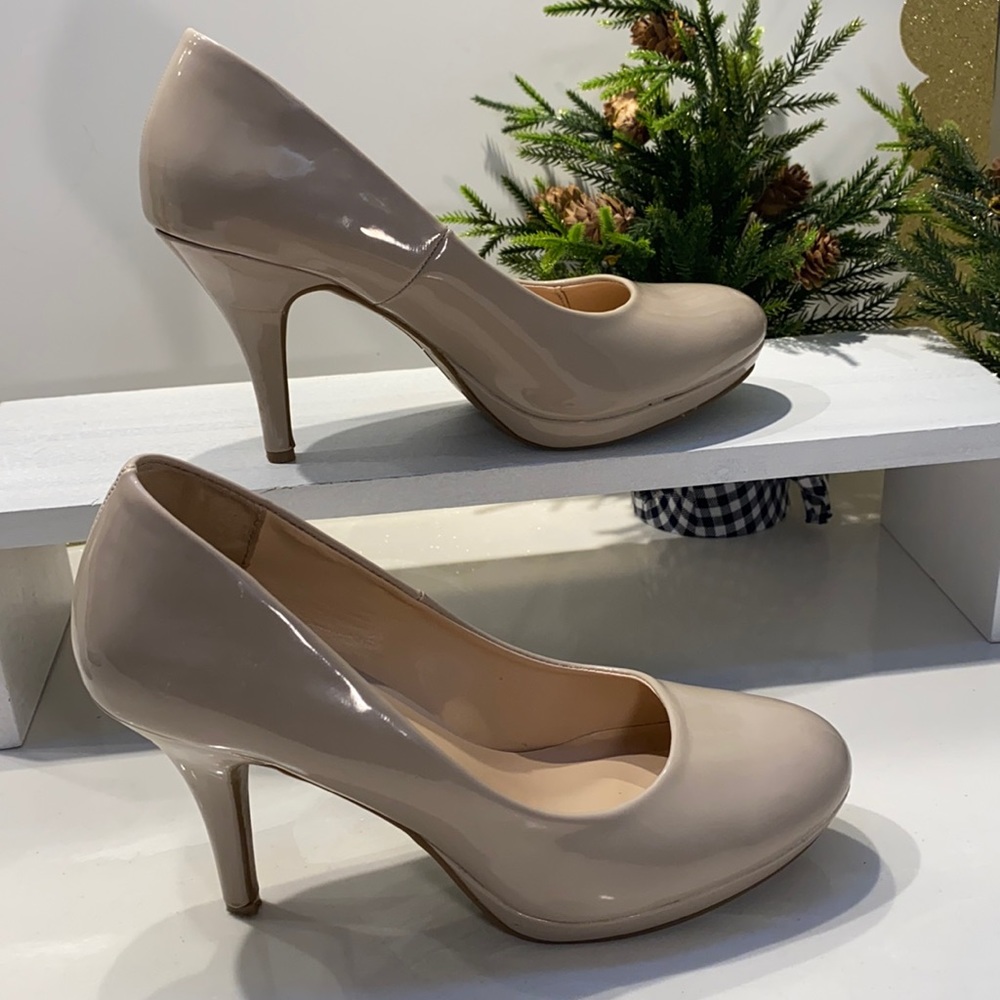 Great Staple Nude Pump
